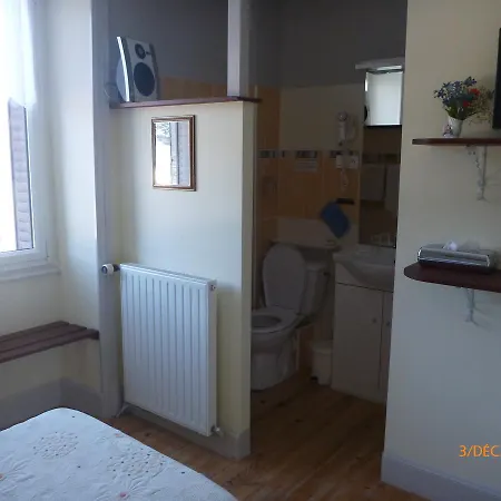 Logis Les Tilleuls Hotel Saint-Cirgues-de-Jordanne
